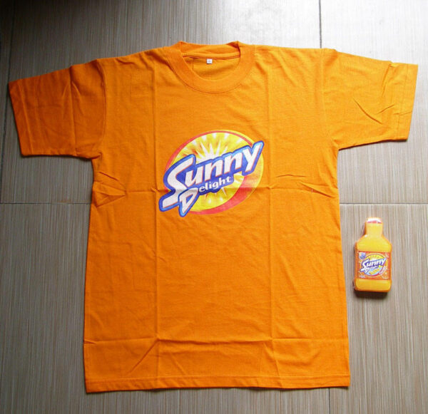 Bottle Shape Compressed T Shirt - Image 3